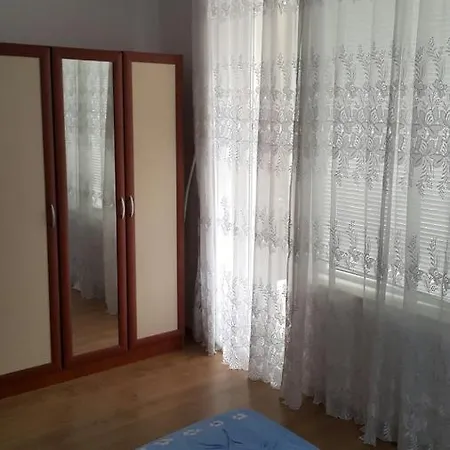 Апартамент С Одной Спальней * Pomorie